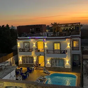 Golden Life Apartments, New With Pool Access Luxor